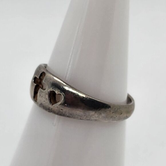 Sterling Silver Cross & Hearts Cutout Ring (5.75) - Picture 2 of 6